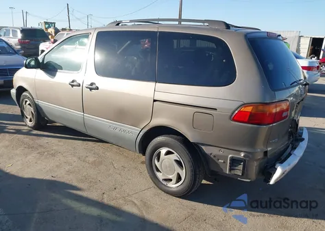 1999 Toyota Sienna Le z USA, uszkodzony, nr VIN 4T3ZF13C3XU094172